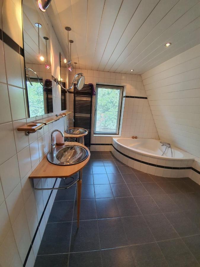 De Vliegende Vlinder Bed & Breakfast Nederweert Dış mekan fotoğraf