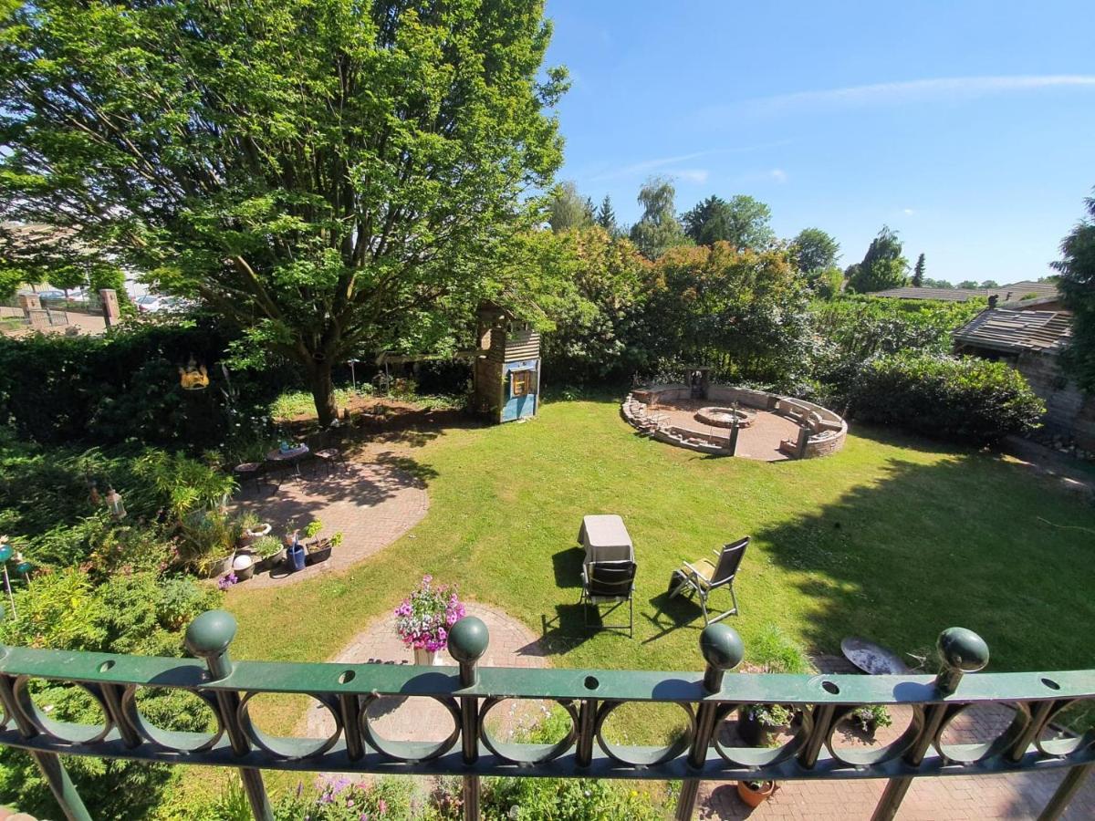 De Vliegende Vlinder Bed & Breakfast Nederweert Dış mekan fotoğraf